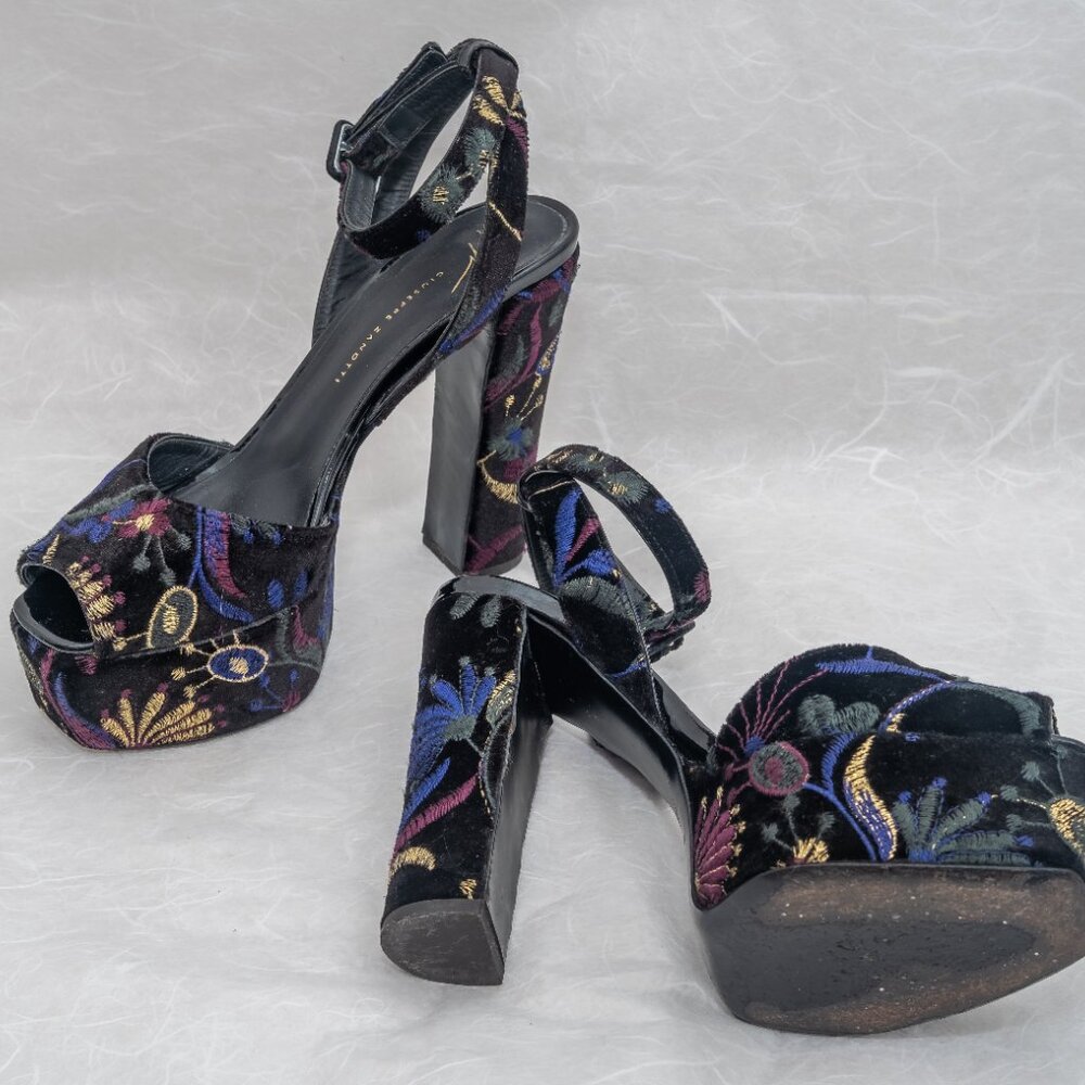Giuseppe Zanotti Black and Blue Velvet Floral Platform Heels - Picture 4 of 9